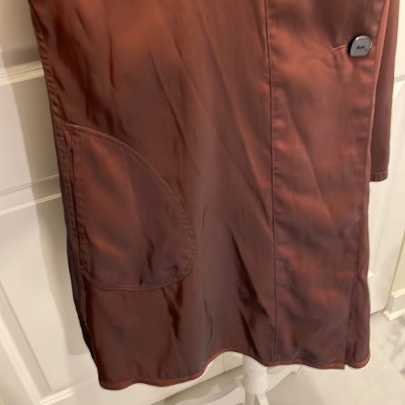 Mycra Pac Reversible Jacket with Pleated Hood in Metallic Copper Brown - Picture 4 of 12